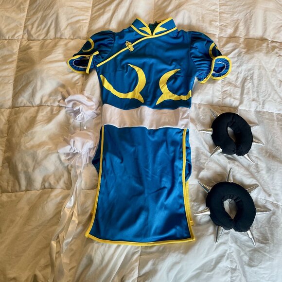 Street Fighter Chun-Li Costume - Picture 2 of 8